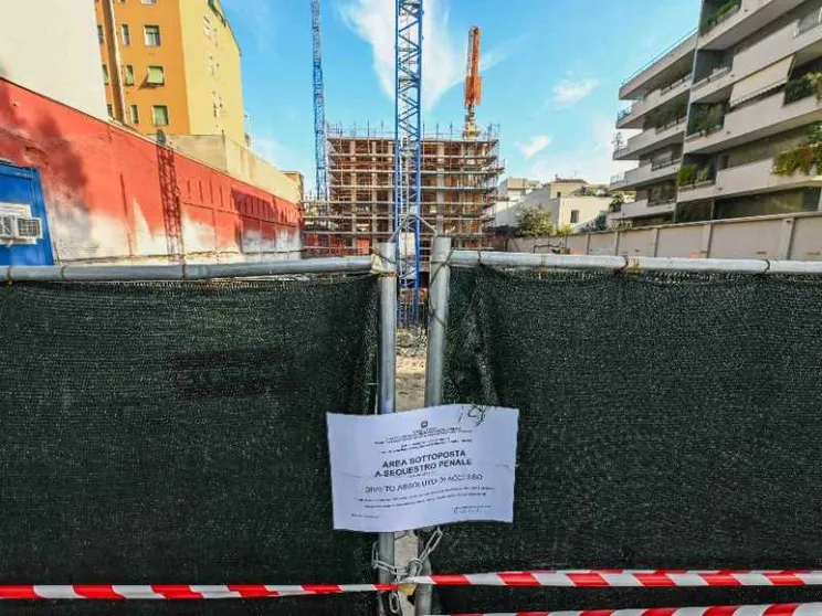 Milano, com'è nata l'inchiesta e la mappa dei cantieri sospesi
