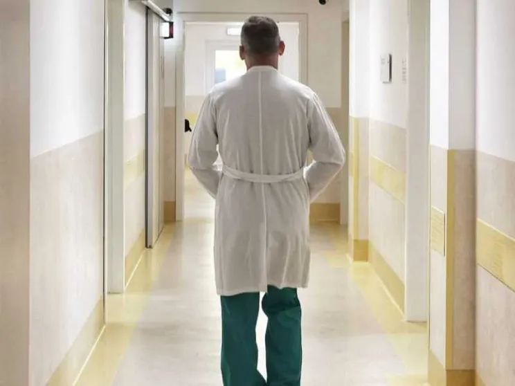 Medici, cos'è lo "scudo penale" e perché è stato ancora rimandato