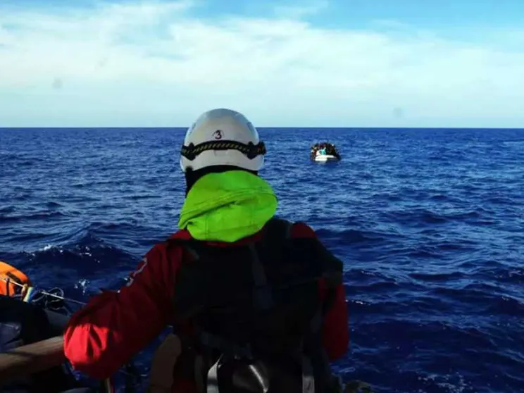 Lampedusa, l'ultimo tragico naufragio. «Non si può morire così»