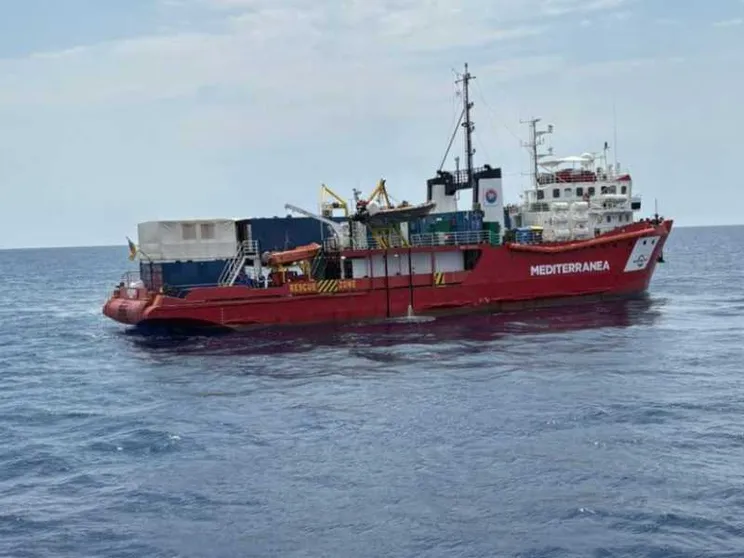 Mediterranea ha inaugurato una nuova nave per i soccorsi in mare