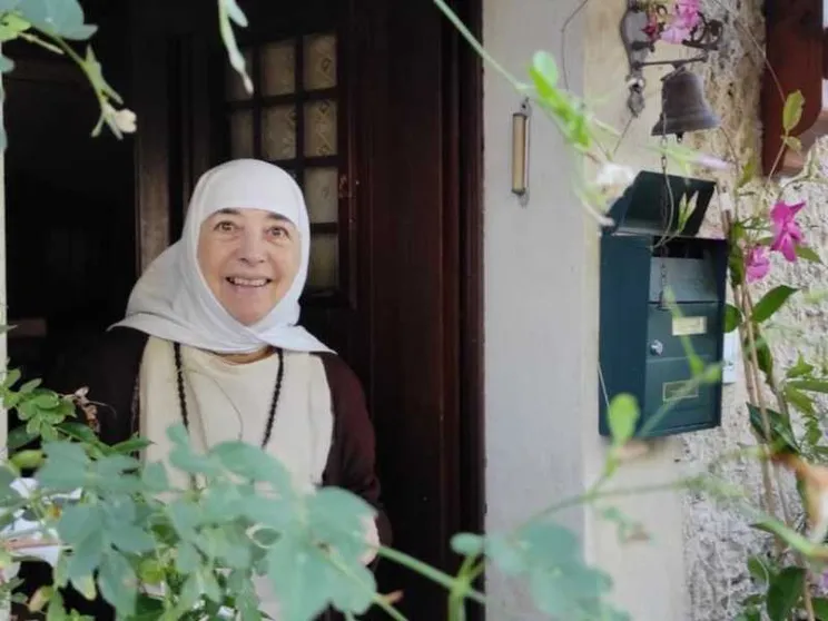 Quanti sono e come vivono gli eremiti d’oggi, luci di Dio in borghi e città