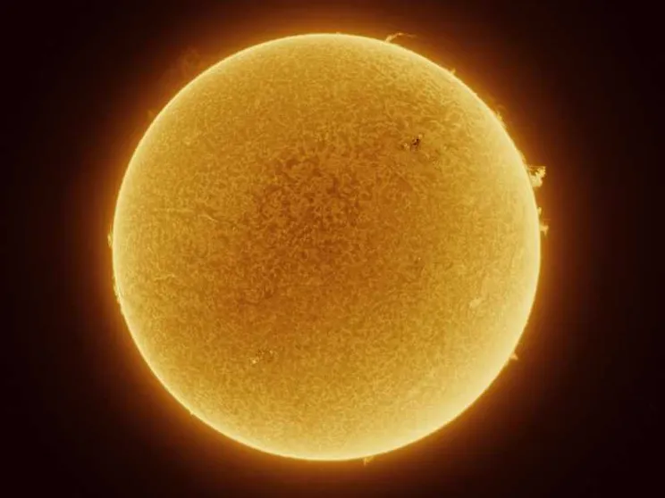 Il Sole: certezza (e miracolo) che sorge ogni giorno