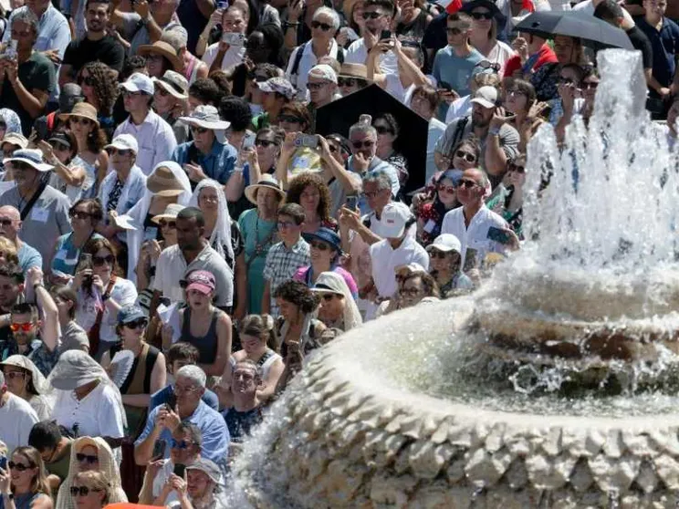 Né egemonia né oasi protetta: sfidiamo i deserti del "non senso"