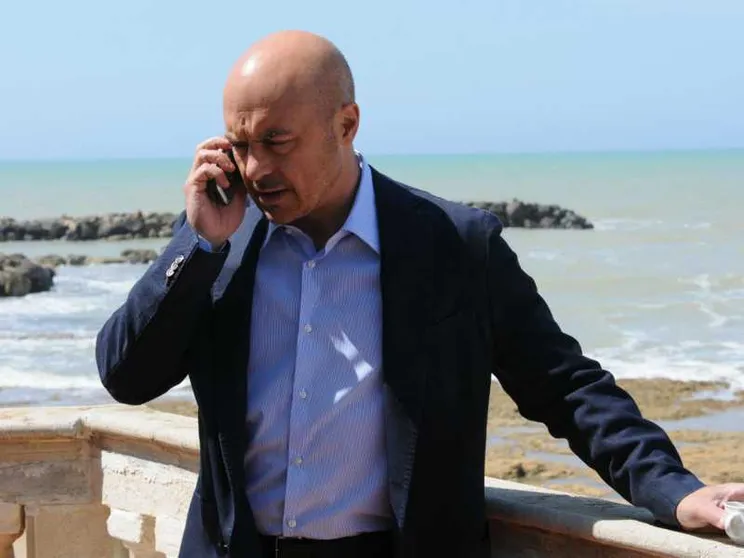 Camilleri a 100 anni dalla nascita vive (anche) nei cloni di Montalbano
