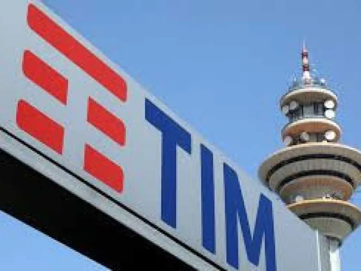 Poste azionista di maggioranza di Tim: obiettivo risanamento