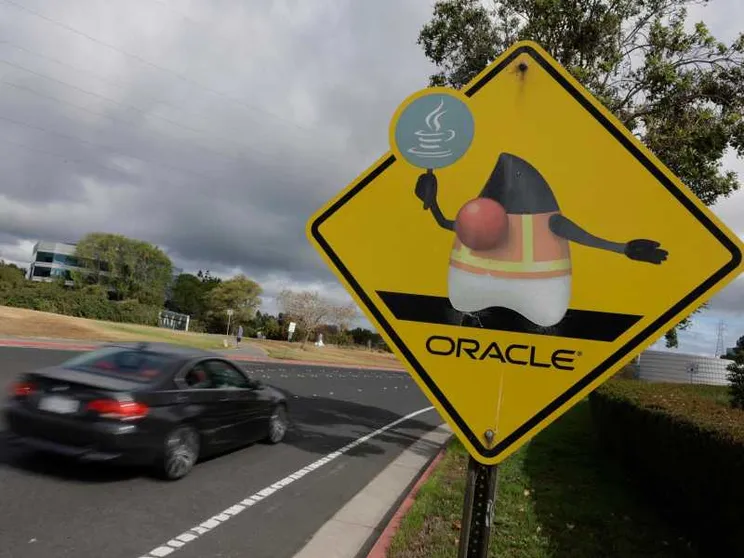 La corsa all'oro dell'IA: accordo da 300 miliardi tra OpenAI e Oracle