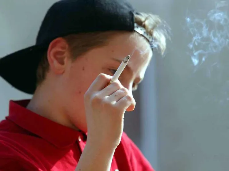 Boom del fumo tra i giovani: emergenza sottovalutata