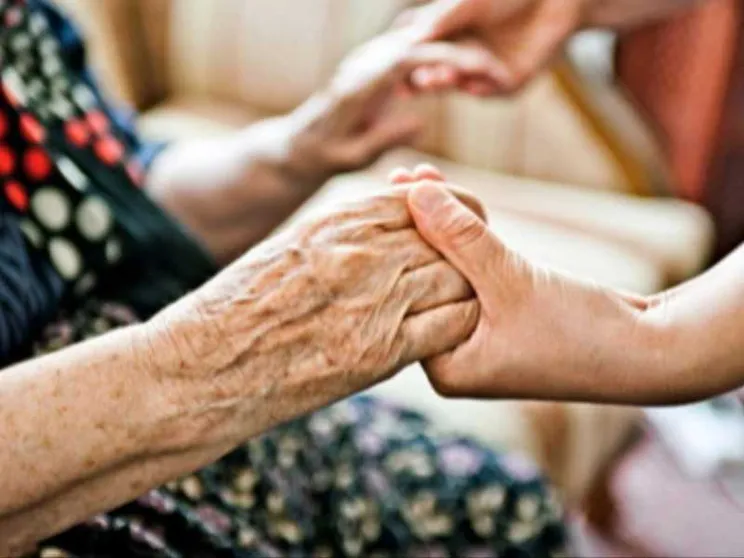 Alzheimer: la solitudine dei malati. E dei loro caregiver