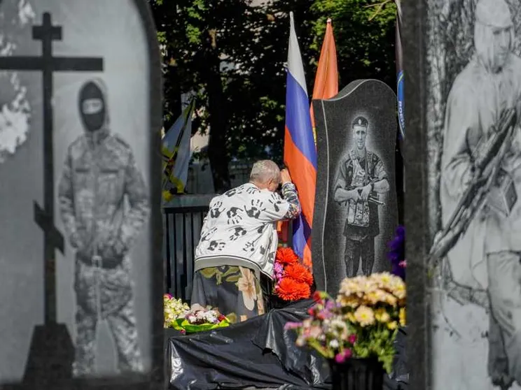 Migliaia di morti in guerra. Ognuno come il mio bimbo in braccio
