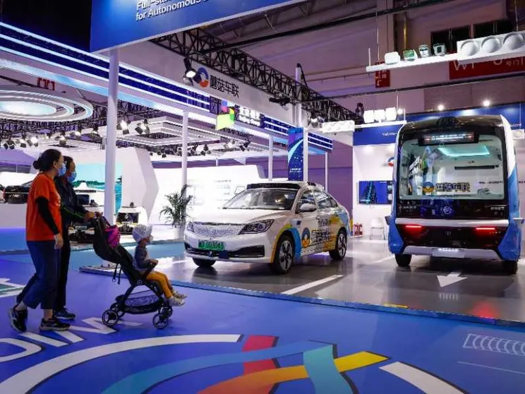 La mobilità del futuro, la Cina ora ci prova con i robotaxi