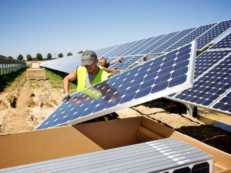 La corsa alle fonti rinnovabili di energia s'è fermata. C'entrano Trump e la Cina