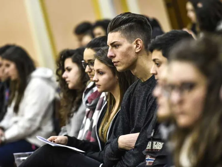 Dal cortile al mondo: i giovani e cosa manca all’Europa