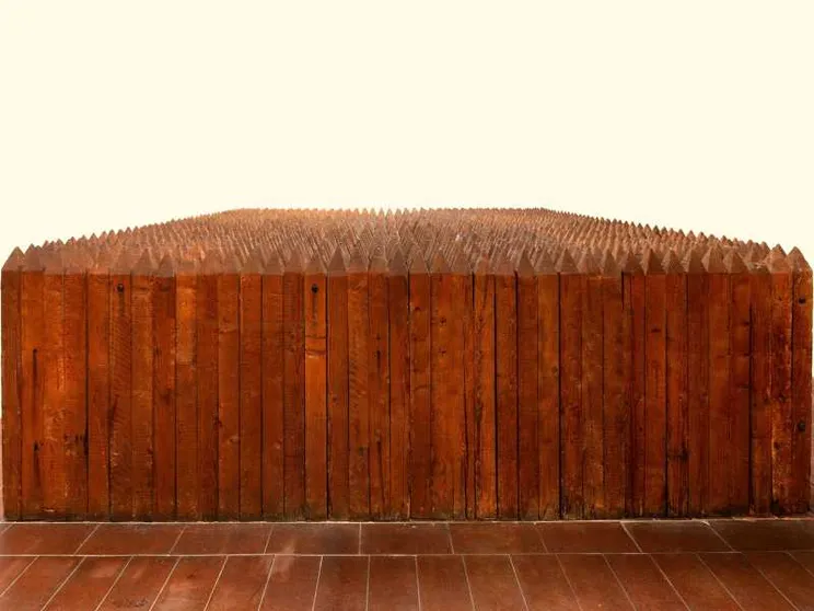Il cosmo di legno di Mario Ceroli in mostra a Roma