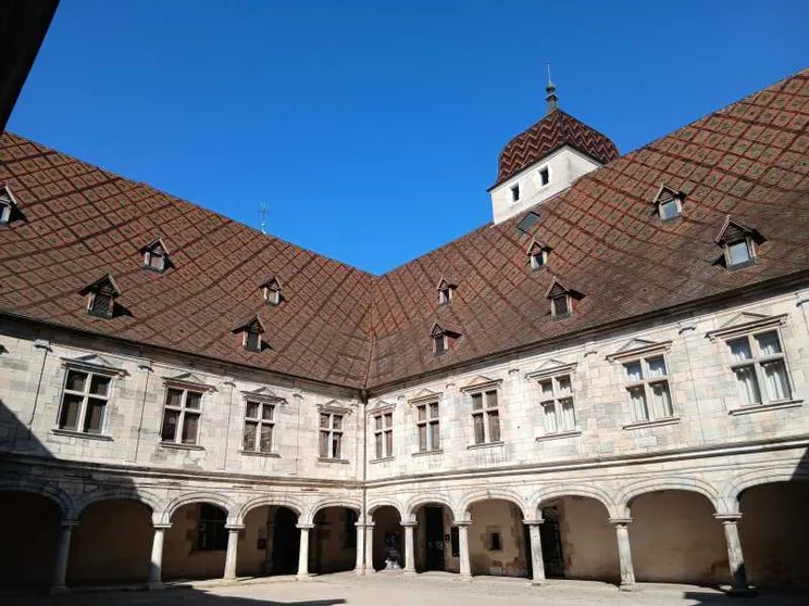 Da Langres a Besançon, diventando pellegrini lungo la via