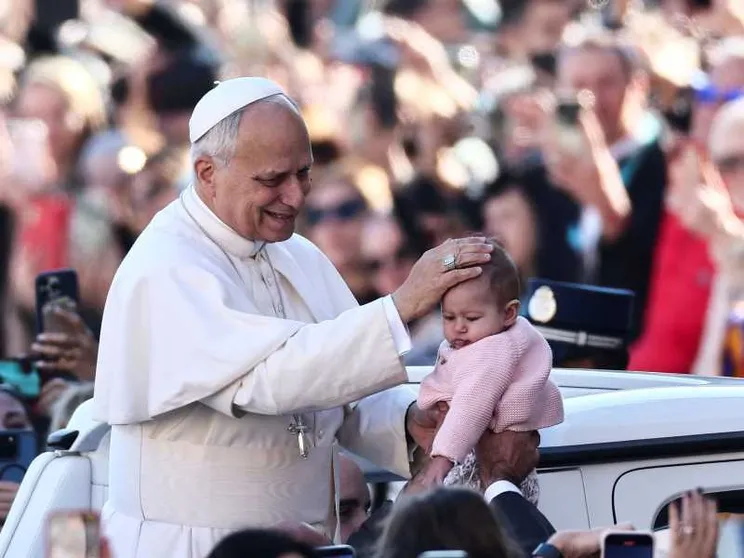 Il Papa: dare dignità e stabilità al lavoro, soprattutto per i giovani