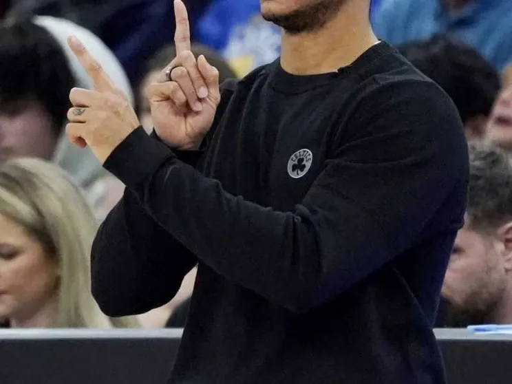 Un diacono per la Nba: il sogno di Joe Mazzulla, coach dei Boston Celtics
