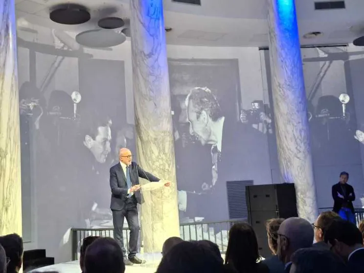 Ruffini in campo per un nuovo Ulivo, oltre la politica da "tifoserie"