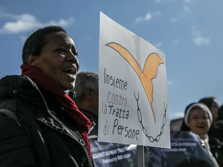 Insegniamo ai giovani a rifiutare ogni sopraffazione contro le donne