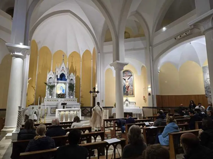 Foggia: padre Infant Raj, dei Missionari dei Sacri Cuori, nella chiesa di Santa Maria della Croce