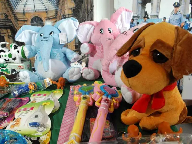 Balocchi o tarocchi? Il “gioco” sulla pelle dei bambini vale 1 miliardo l'anno