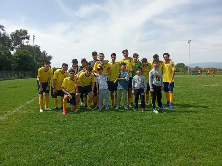I giovani calciatori, i ragazzi fragili: cosa può succedere attorno a un pallone