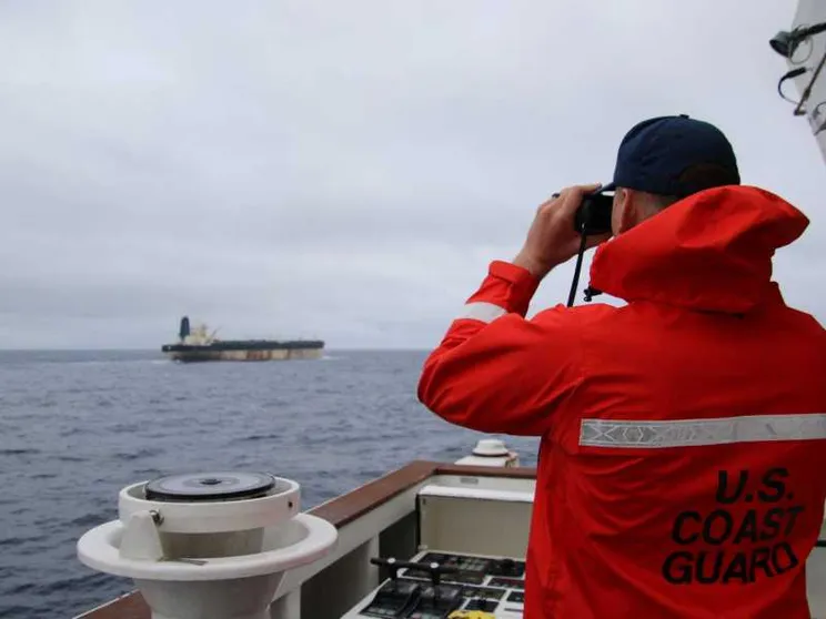 Una nave petroliera russa sequestrata dagli Usa ha riaperto le ostilità tra Mosca e Washington