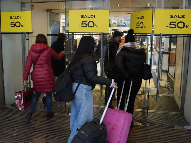 I saldi (anticipati) volano e c'è più di un motivo