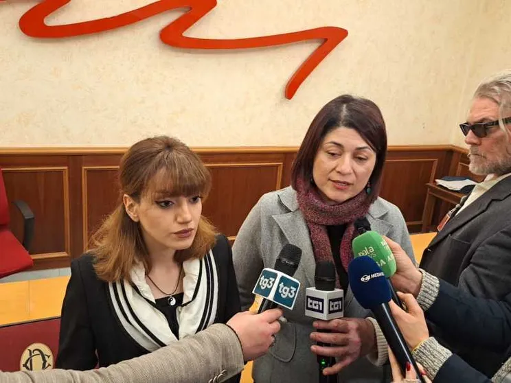 L’attivista iraniana Parisa Nazari