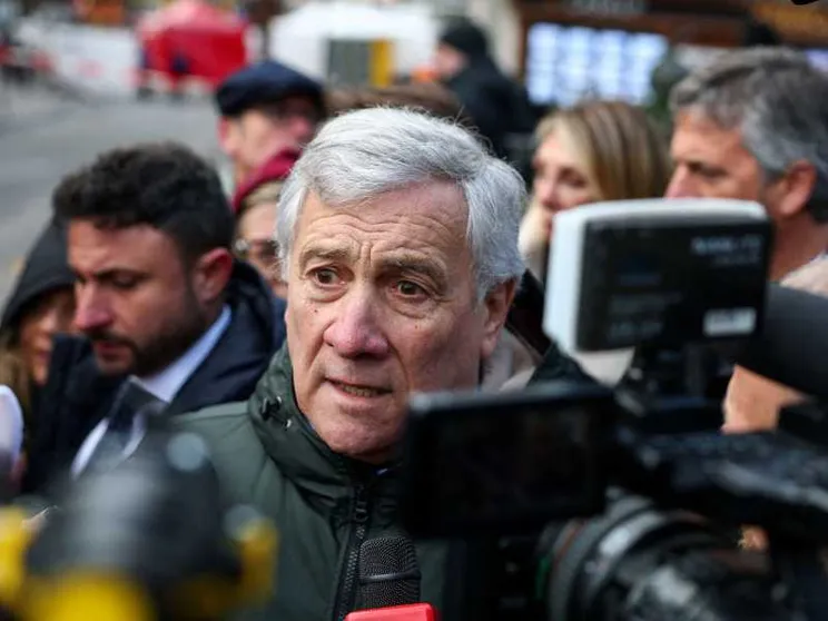 I carabinieri e le minacce del colono. Perché Tajani ha convocato l'ambasciatore di Israele