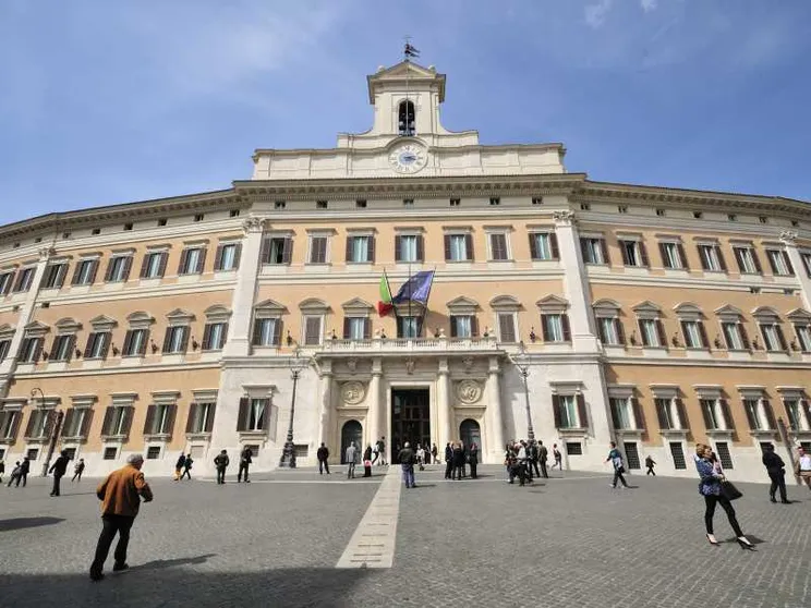 Dl Ucraina verso la fiducia: stop alla discussione sull'invio di armi