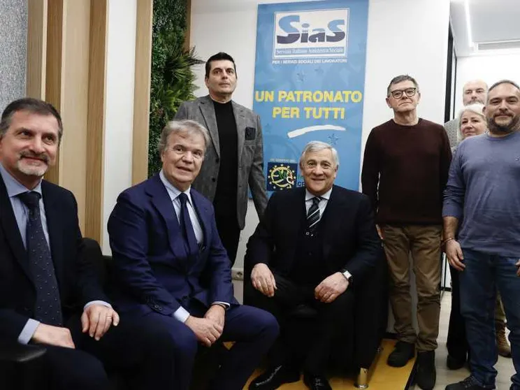Europa, pace, lavoro: confronto Tajani-Mcl