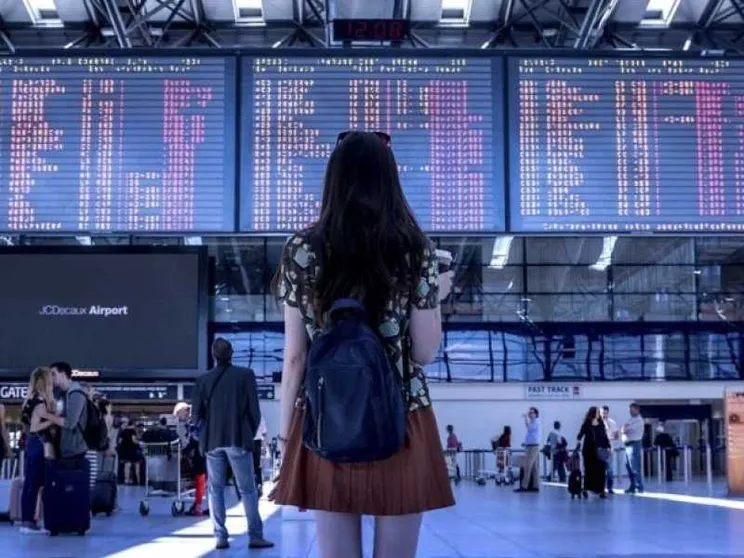 Scioperi nei trasporti: si fermano aerei, treni e mezzi locali