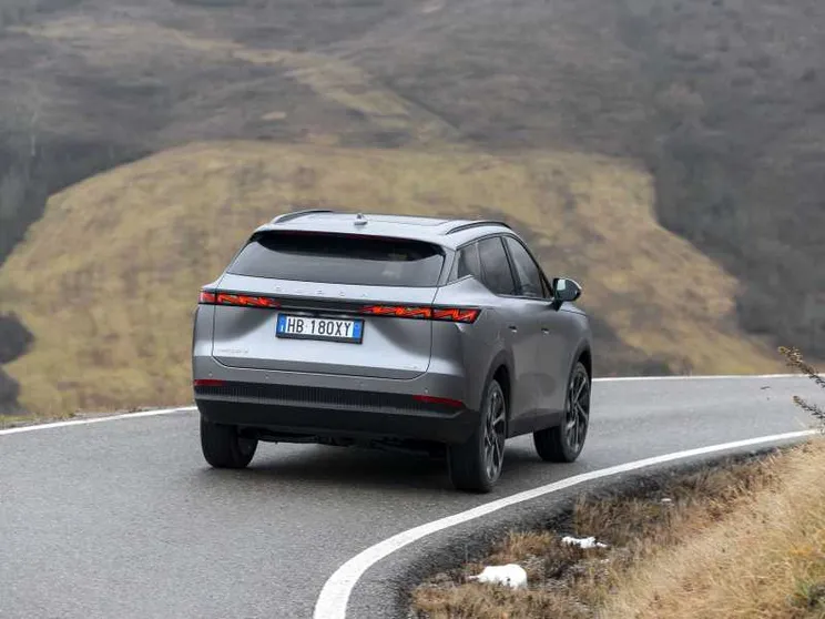 Il Super Hybrid di Omoda 7: ecco perchè fa la differenza