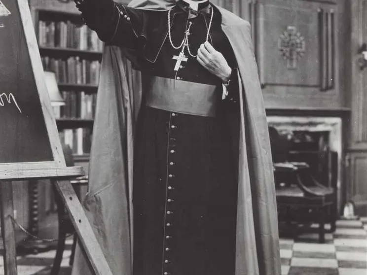 «La vita merita di essere vissuta». Così Fulton Sheen portò Dio in tv e non solo