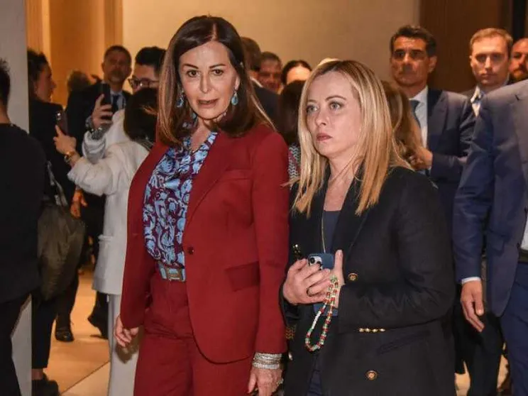 Dalla premier una mossa tardiva, eredità di lezioni non ascoltate