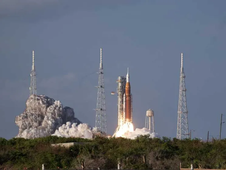 Artemis 2, verso la Luna il vettore che riporta l'umanità nello spazio