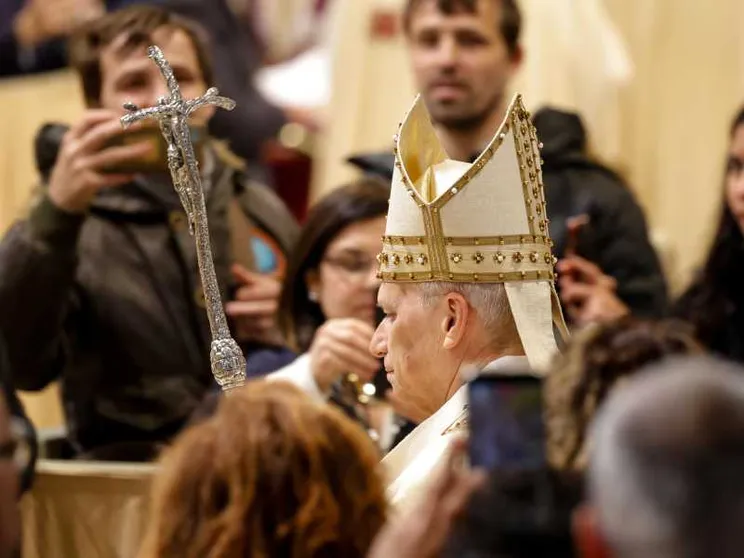 Il Venerdì Santo di pace del Papa: le telefonate con i presidenti di Ucraina e Israele
