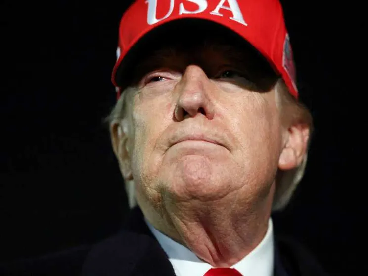 Il presidente degli Stati Uniti alla base militare di Andrews in Maryland, dove è giunto nella notte italiana