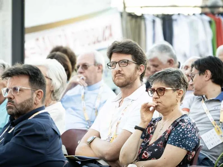 Nella stagione della potenza senza argini, il limite è una necessità