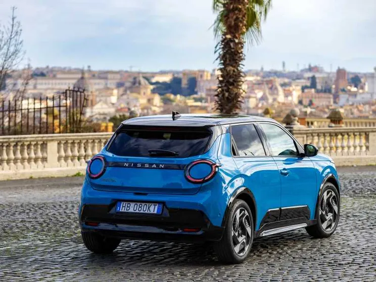 La Micra è tornata: simpatica e scattante, risponde a tre domande