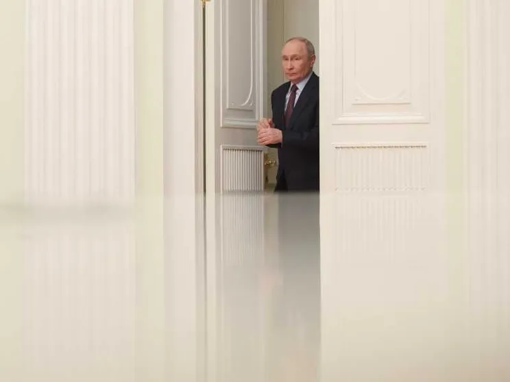 Putin vara la mini-tregua, Zelensky: «Cinica e disonesta»