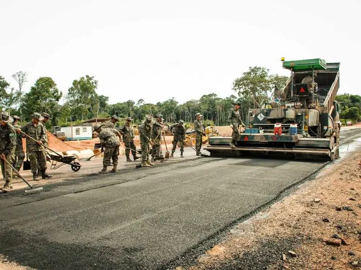 «Non asfaltate l’Amazzonia». Quell’autostrada in Brasile che fa esplodere il rischio di epidemie globali