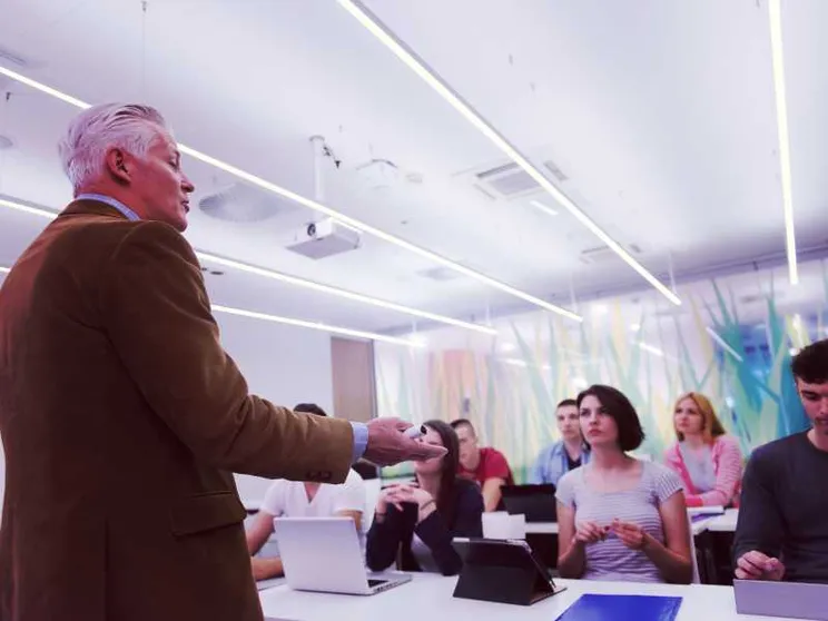 Gli studenti imparano da ciò che siamo. Oltre le spiegazioni
