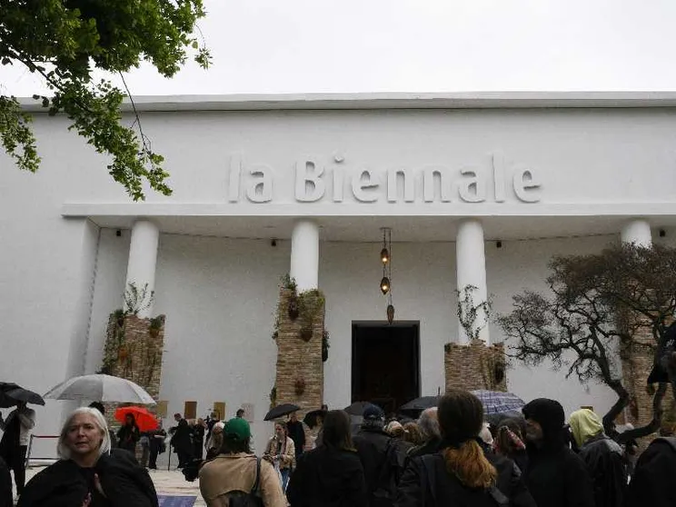La Biennale ci ricorda che la cultura non lascia indifferenti