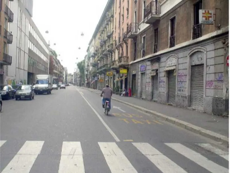 Casa, a Milano anche via Padova è ormai troppo cara