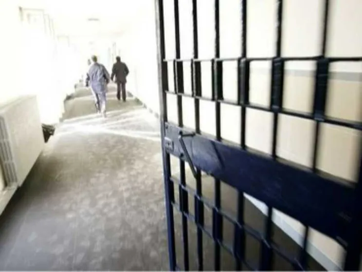 Suicidi, zero socialità e i bambini con detenute madri raddoppiati: se questo è un carcere