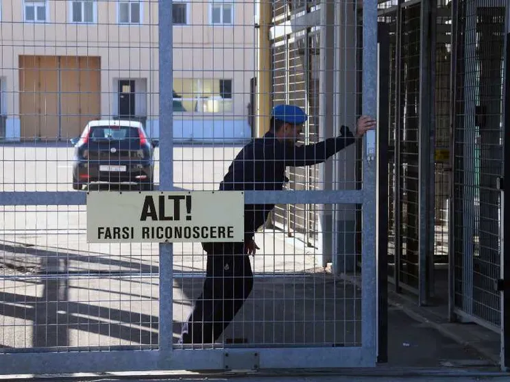 In carcere curarsi è impossibile