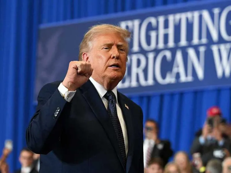Trump e l'accordo con l'Iran "ampiamente negoziato". I nodi di Hormuz e del nucleare