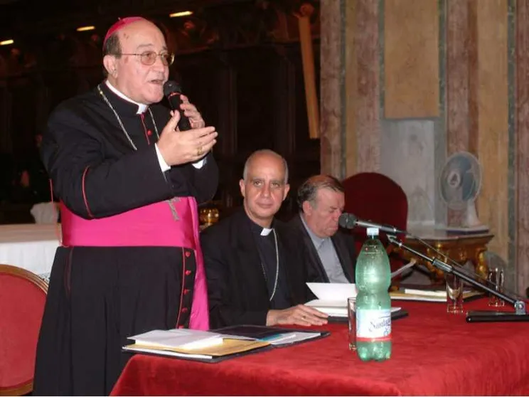 Aversa piange la morte dell'emerito Mario Milano