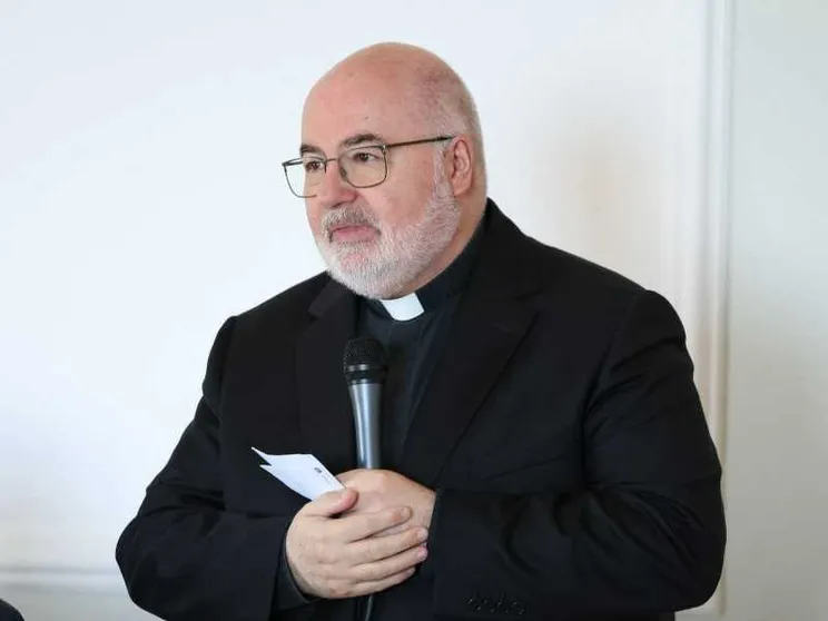 «Troppa solitudine, andiamo a trovare i malati»
